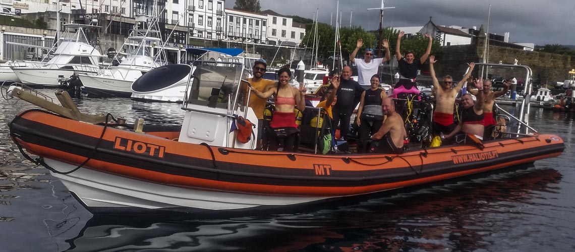 Embarcação Semi-rigida Lioti